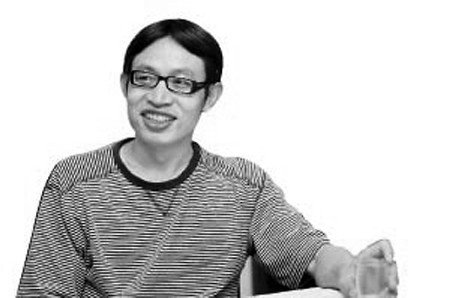 范美忠,男,四川隆昌人,1992年毕业于隆昌二中.