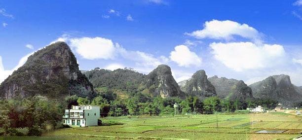 南与六枝特区新场乡接壤,西与陡箐乡,北与毗邻,北与纳雍县百兴镇隔河