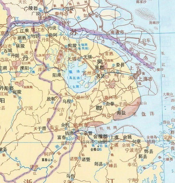 昆山属长江三角洲太湖平原,西濒阳澄湖,南依淀山湖,境内地势低洼,河