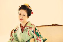 伍代夏子简介 伍代夏子年轻 日本歌手伍代夏子简介 伍代夏子老公