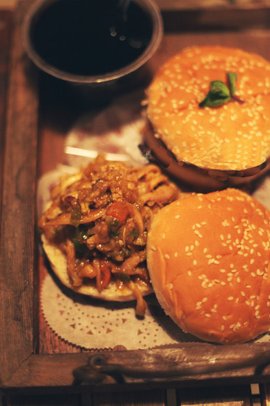 咖喱工夫鸡丝汉堡