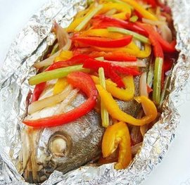 彩椒焗烤海鲈鱼