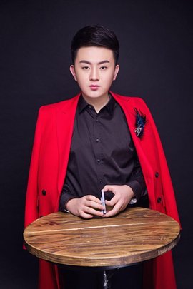 我想逃离这虚伪的牢笼