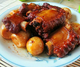 鹌鹑蛋烧排骨