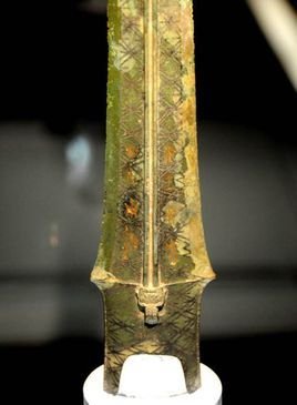 吴王夫差青铜矛_360百科