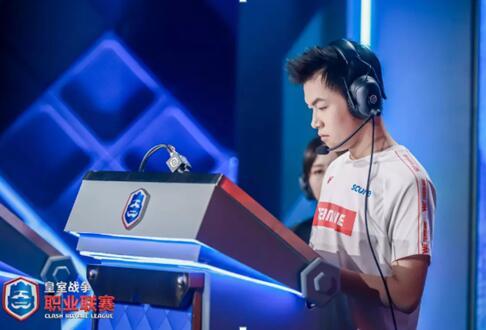 《皇室战争》职业选手绿林小哥的“变形记”