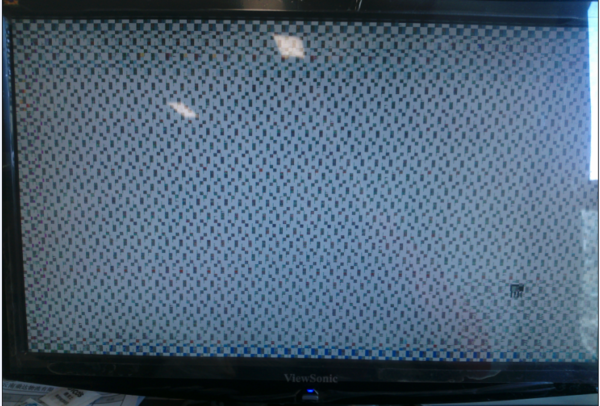 电脑开机一段时间后就花屏,重启后有时候就好