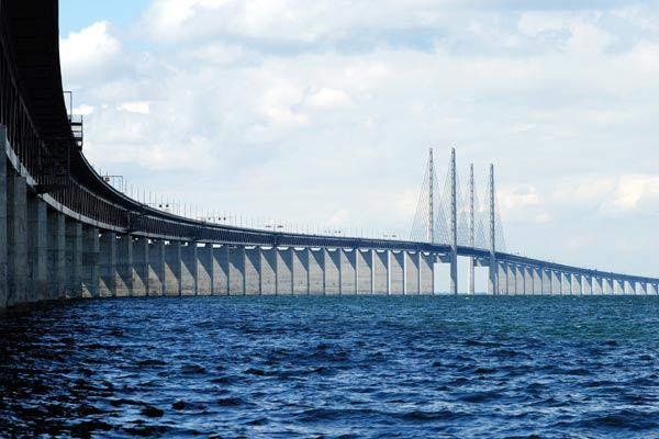 厄勒海峽大橋