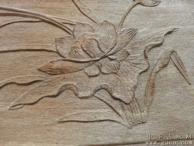 浅浮雕是与高浮雕相对应的一种浮雕技法,所雕刻的图案和花纹浅浅地