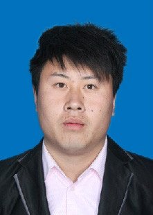 男,汉族,1990年1月生,辽宁省朝阳市喀左县南公营子镇大三家村村民